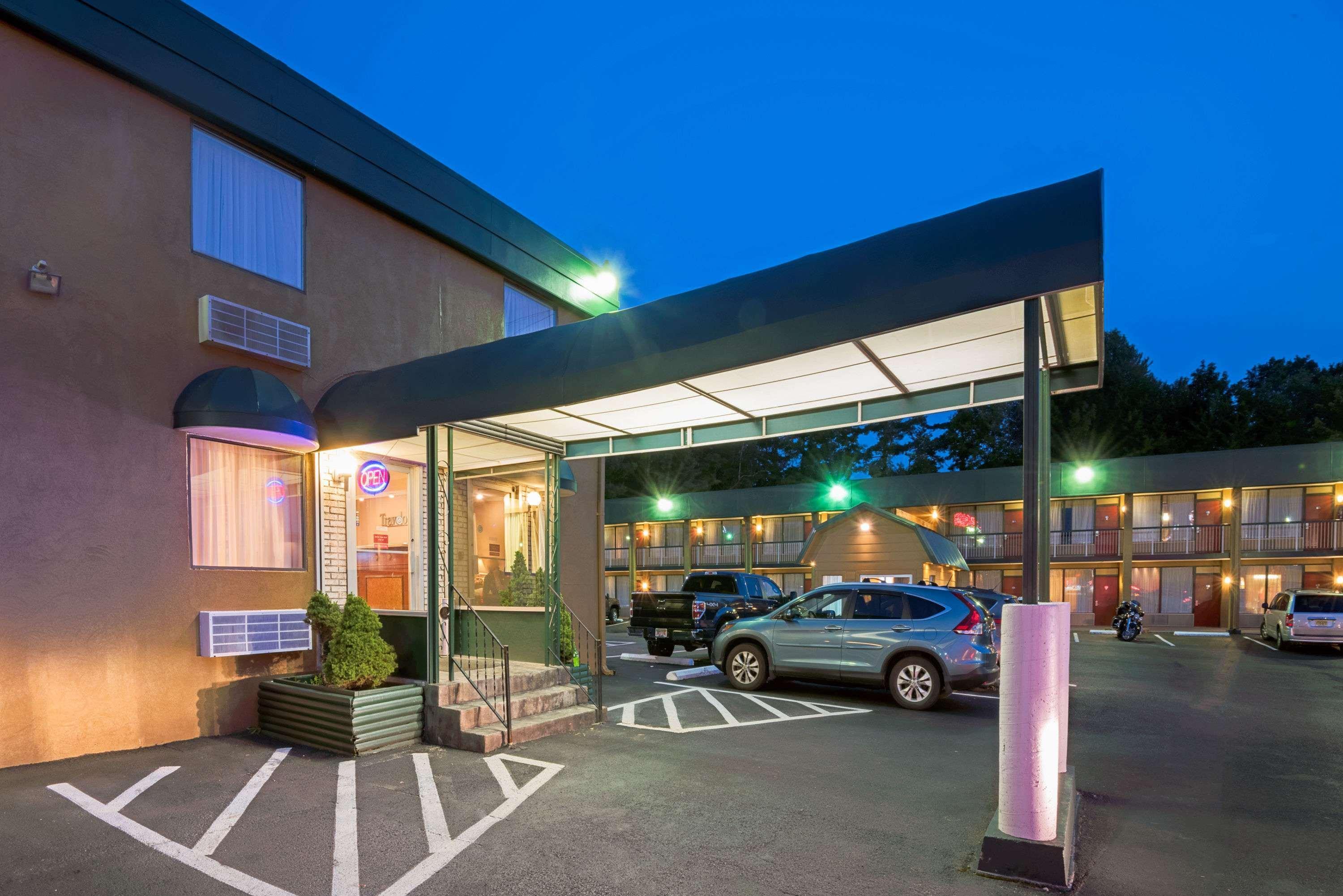 Travelodge by Wyndham Beckley Exteriér fotografie